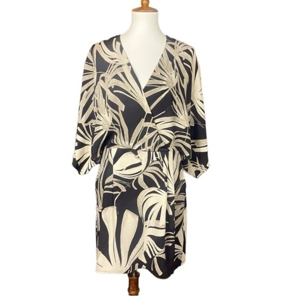 H by Halston Dresses & Skirts - H Halston V-Neck Faux Wrap Palm Leaves Print Dress Kimono Sleeves